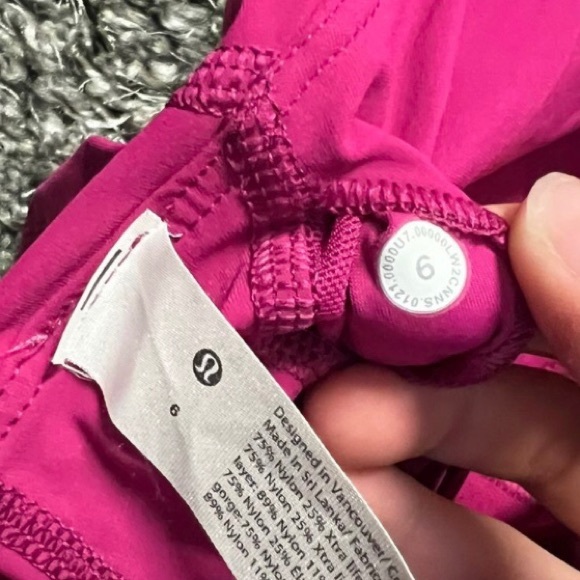 Lululemon sports bra - Picture 2 of 5